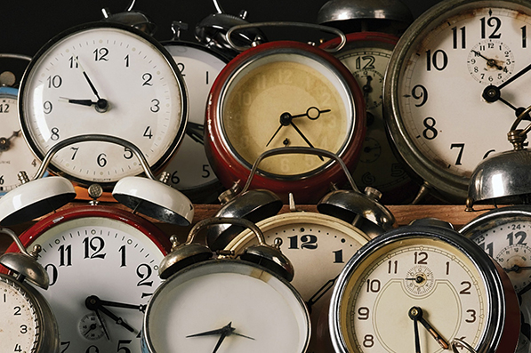 EDITMilos-Luzanin-Vintage-Alarm-Clocks